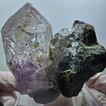 Phantom Amethyst mit Analcim, Epidot, Prehnit auf Matrix Streep Mine Namibia 61*50*46mm #12587