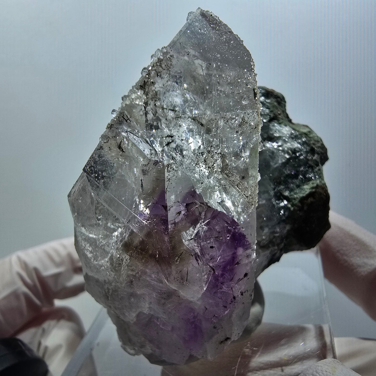 Phantom Amethyst mit Analcim, Epidot, Prehnit auf Matrix Streep Mine Namibia 61*50*46mm #12587