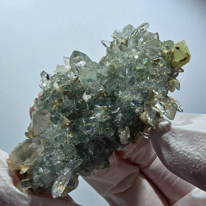 Quartz Starburst rare avec du préhnite, mine de Streep, Goboboseb, Namibie 65*36*23mm #12589