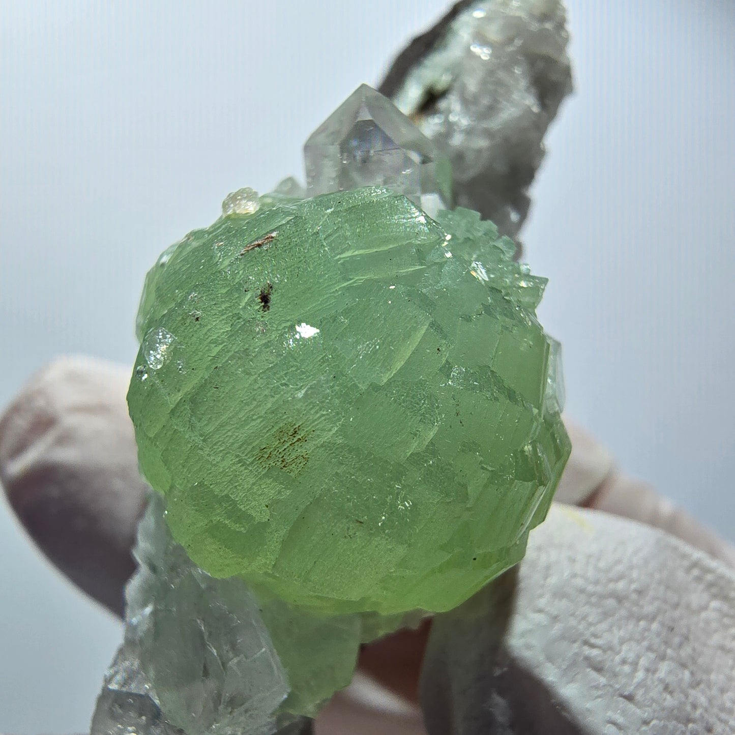 Préhnite, Quartz, Épidote sur matrice Stufe Streep Mine Goboboseb Namibie 54*30*19mm #12591
