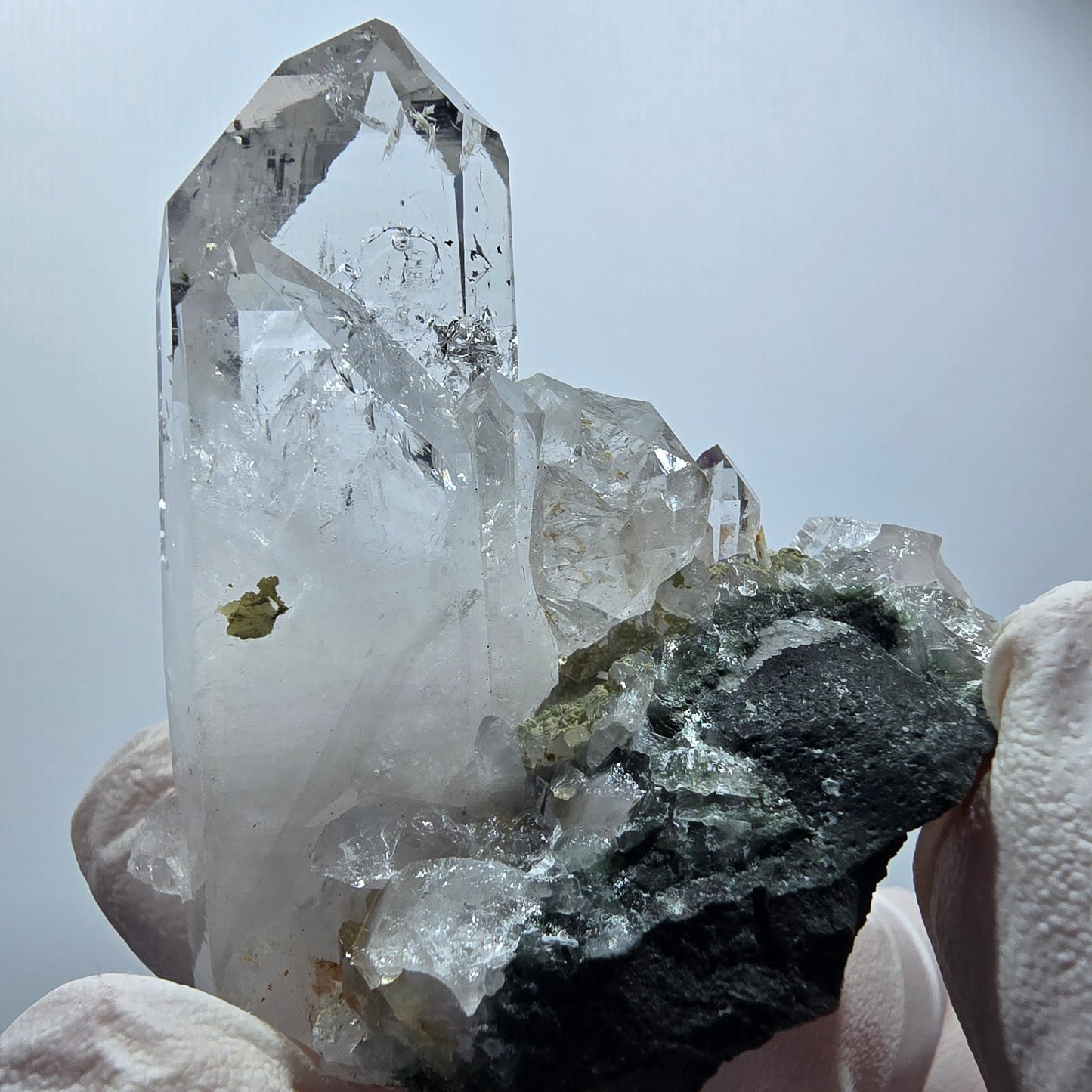 Quartz fantôme lémurien avec hématite, épidote sur matrice de la mine Streep, Gobo. Namibie 56*50*21mm #12592