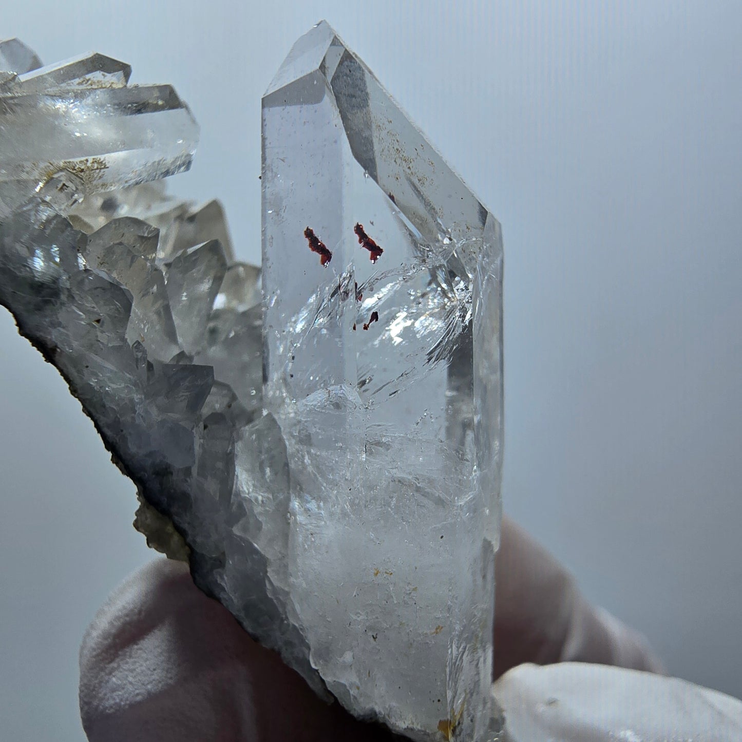 Starburst Quarz mit Hämatit, Chlorit auf Matrix Streep Mine Goboboseb, Namibia 57*35*22mm #12606