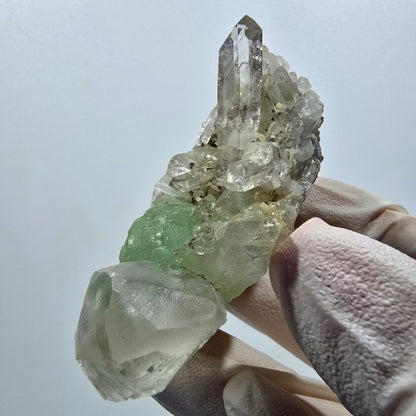 Quartz et préhnite rares, spécimen de calcite Mine de Streep Goboboseb Namibie 63*36*24mm #12624