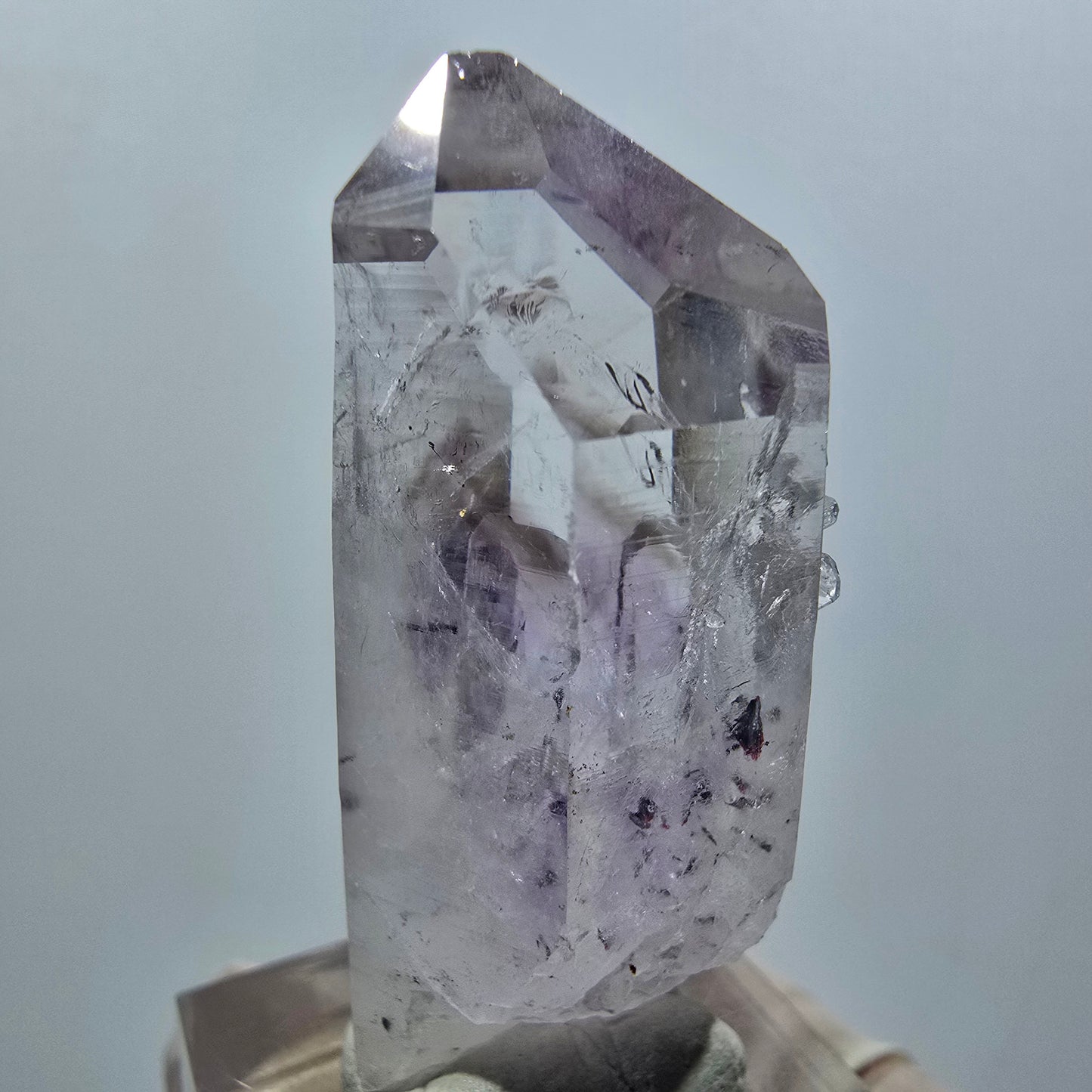 Améthyste Fantôme Enhydro Arlequin Squelette avec Analcime Mine Streep Namibie 45*23*15mm #12629