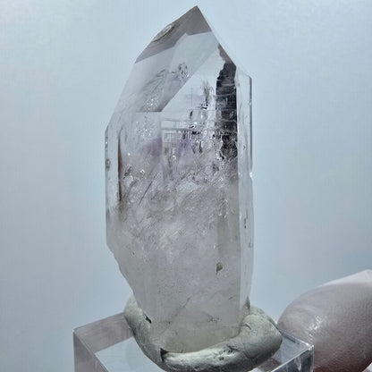Pointe d'améthyste fantôme lémurienne Mine de Streep Goboboseb, Namibie 54*25*21mm #12643