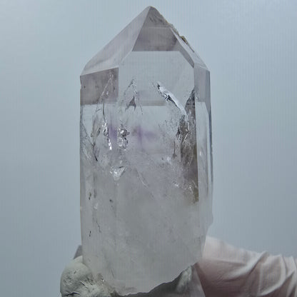 Pointe d'améthyste fantôme lémurienne Mine de Streep Goboboseb, Namibie 54*25*21mm #12643