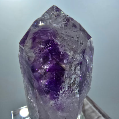 Améthyste fantôme squelette lémurien avec hématite, mine de Streep Goboboseb, Namibie 57*28*23mm #12646