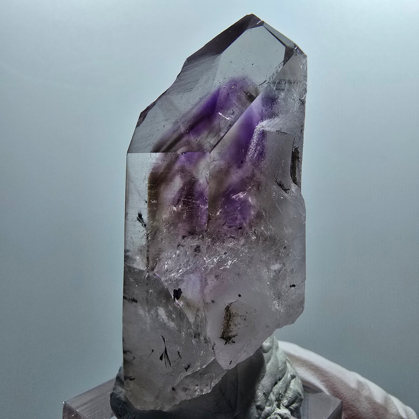 Améthyste Fantôme Lémurienne Enhydro, Hématite, Épidote 1 bulle Mine Streep Namibie 56*27*22mm #12649