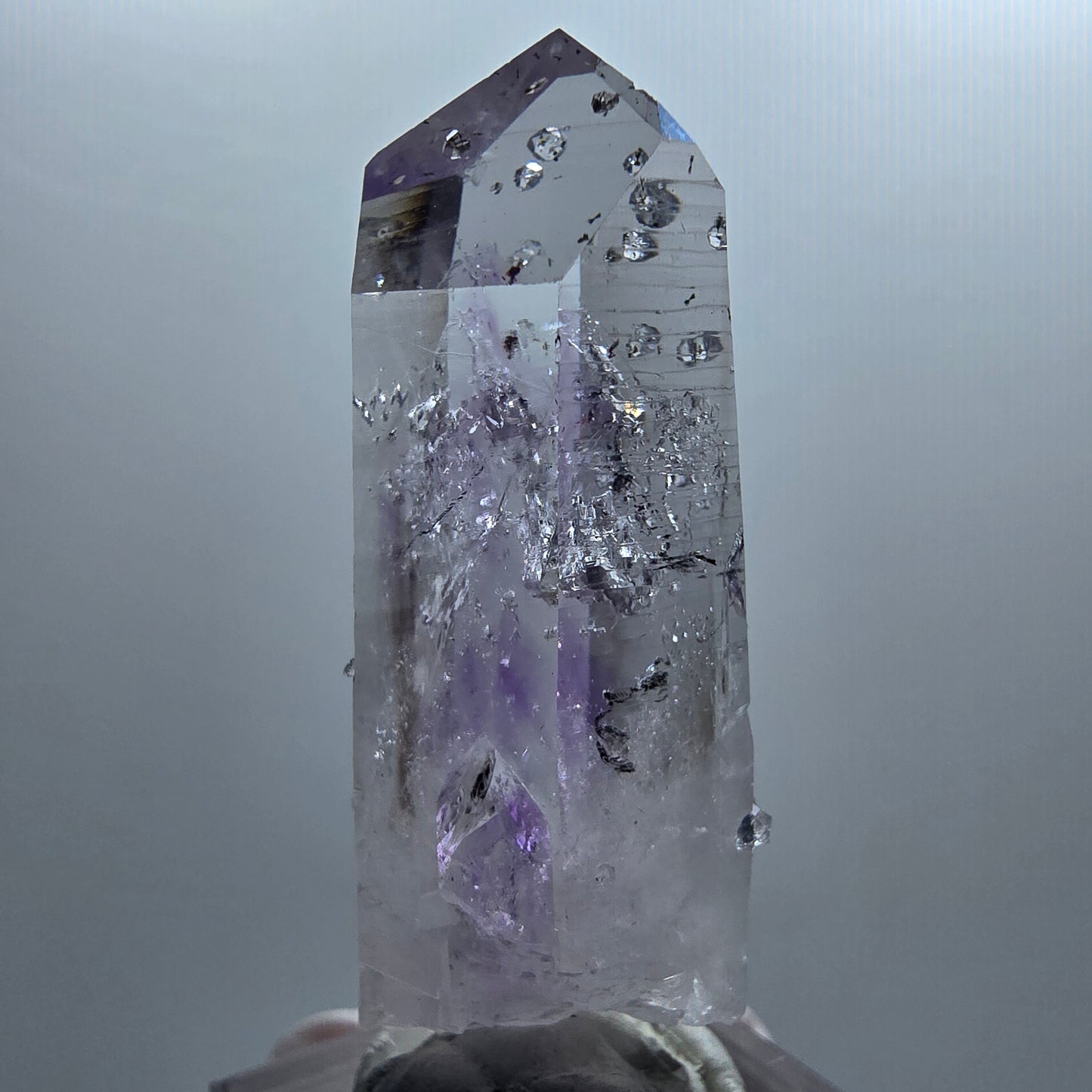 Améthyste fantôme léenne arlequin avec de l'analcime Mine de Goboboseb, Namibie 53*21*18mm #12651
