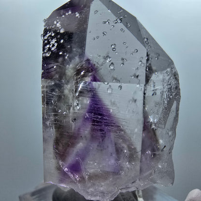 Améthyste Fantôme Lémurienne avec Analcime, Prehnite Mine Streep Goboboseb, Namibie 44*22*22mm #12652