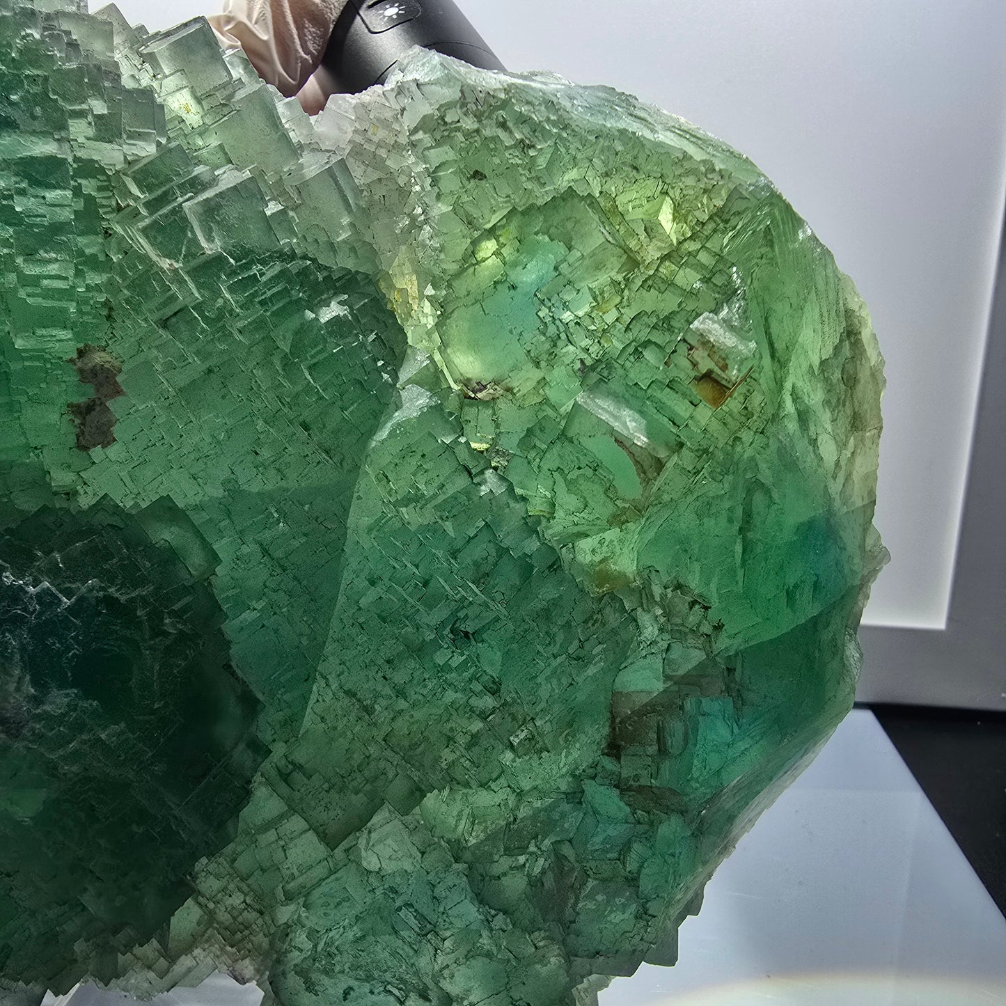 XXL Cube de Fluorite Phantom, étagé, vert Omehane, Namibie 200*148*45mm #12660