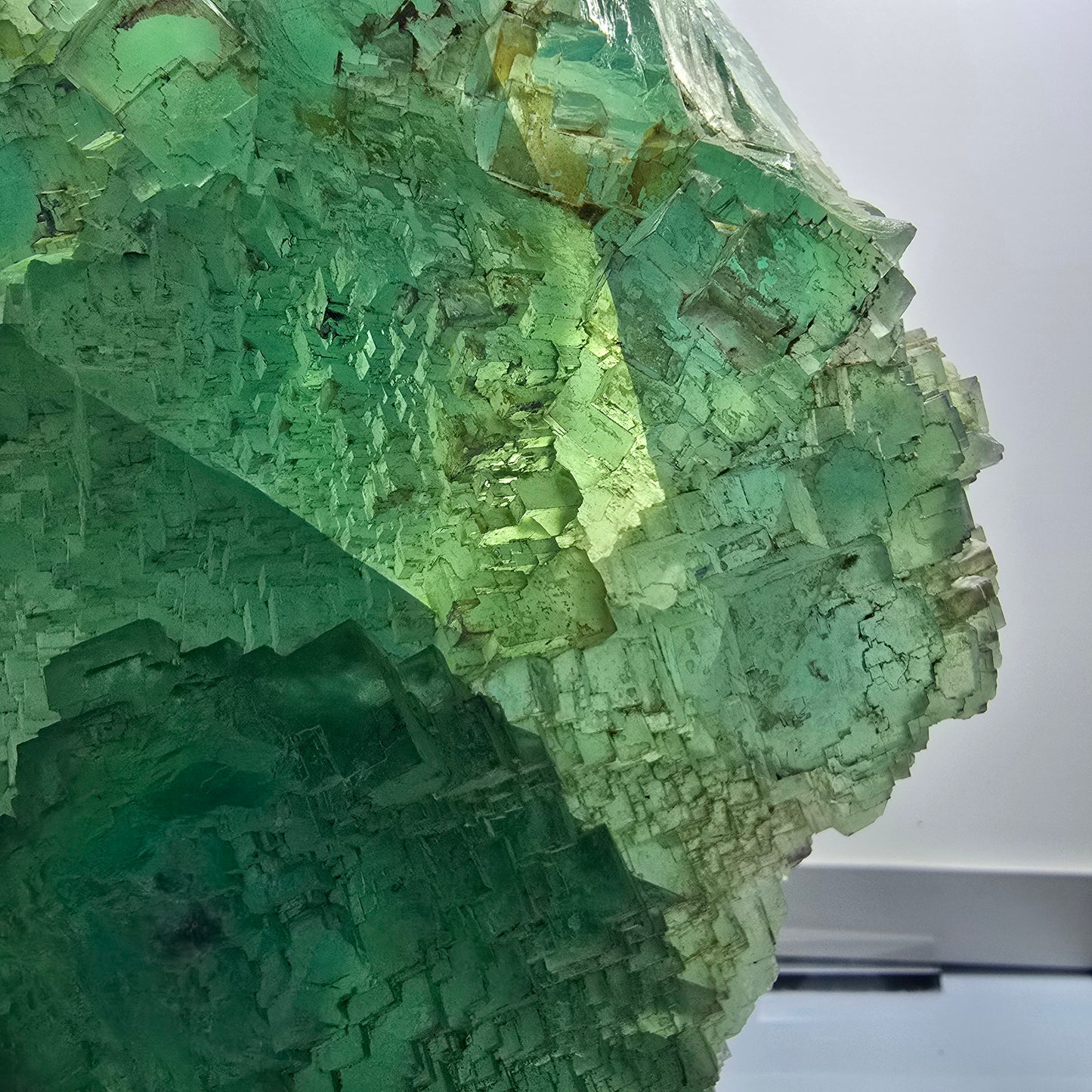 XXL Cube de Fluorite Phantom, étagé, vert Omehane, Namibie 200*148*45mm #12660