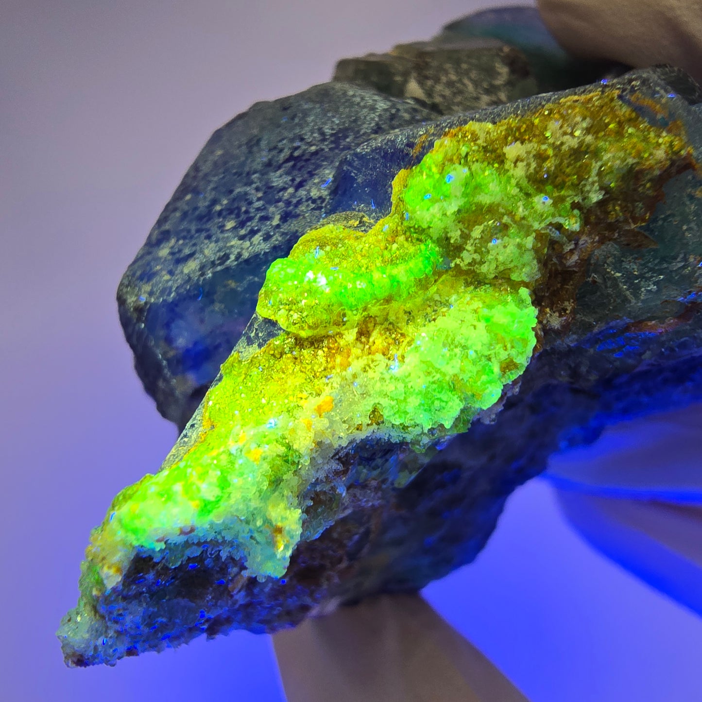 Fluorite fantôme, hexagonal, Muscovite, Opale hyalite Erongo, Namibie 74*49*57mm #12669