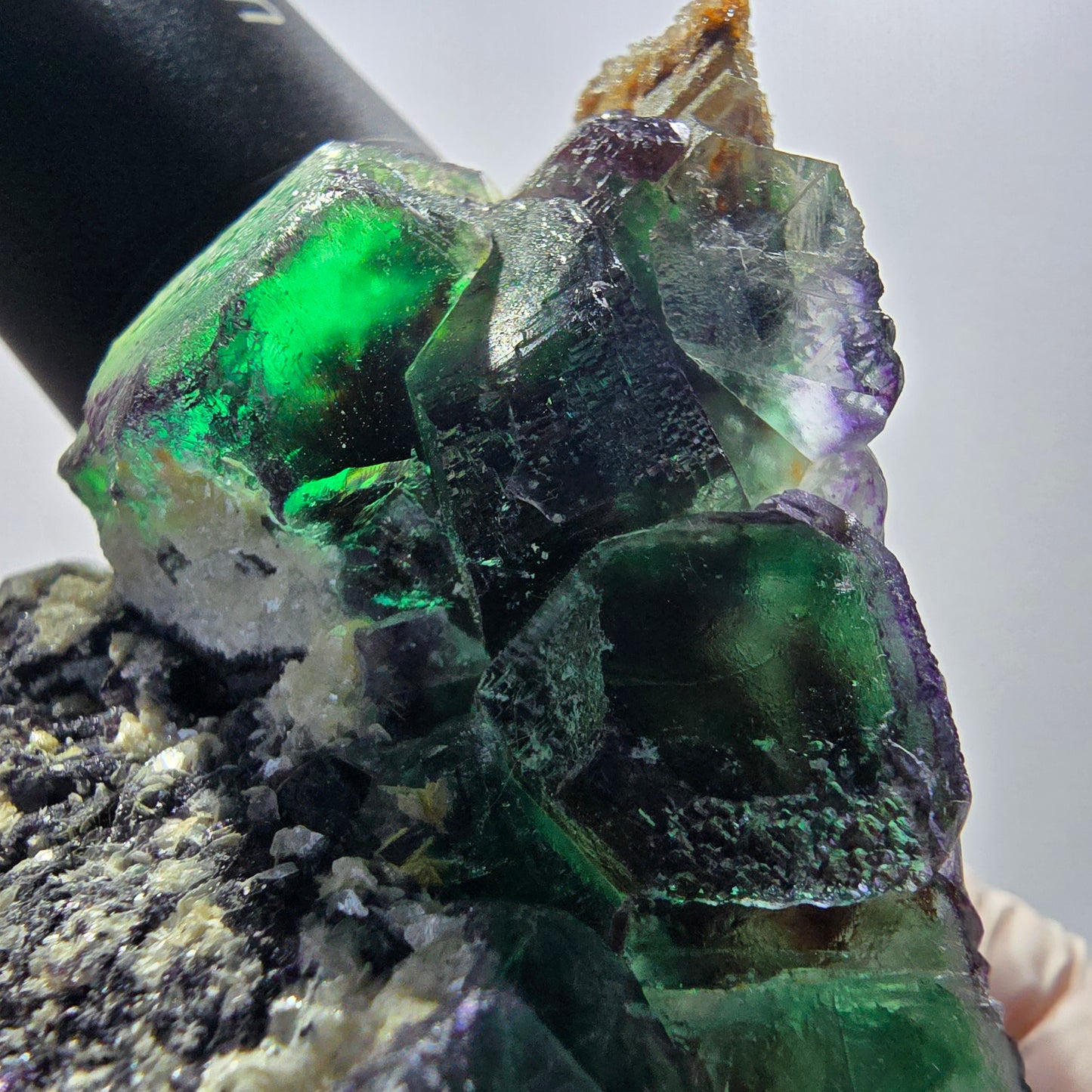 Fluorite fantôme, hexagonal, Muscovite, Opale hyalite Erongo, Namibie 74*49*57mm #12669