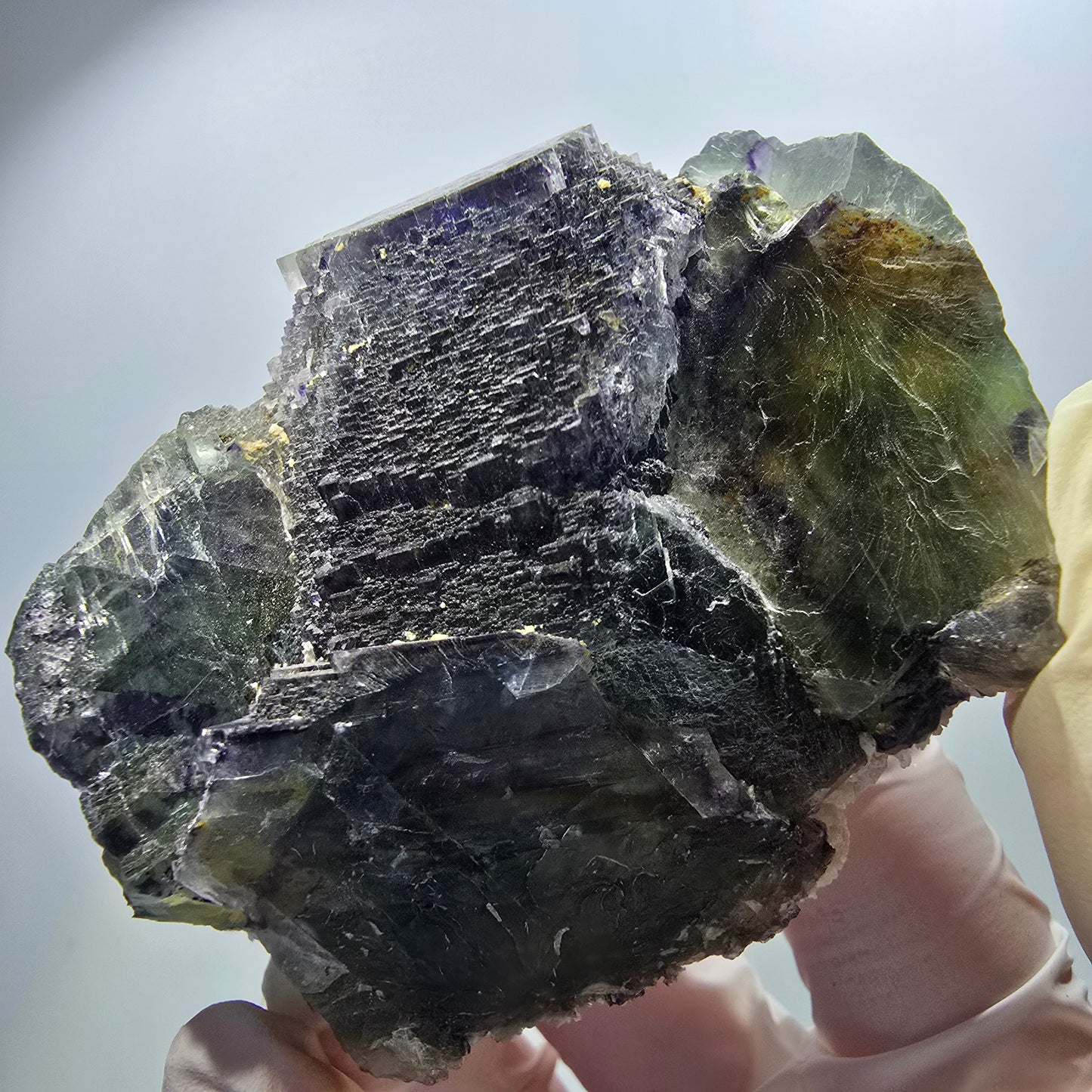 Stade de cubes de fluorine fantôme rares, verts bleus étagés Omehane, Namibie 67*64*40mm #12672