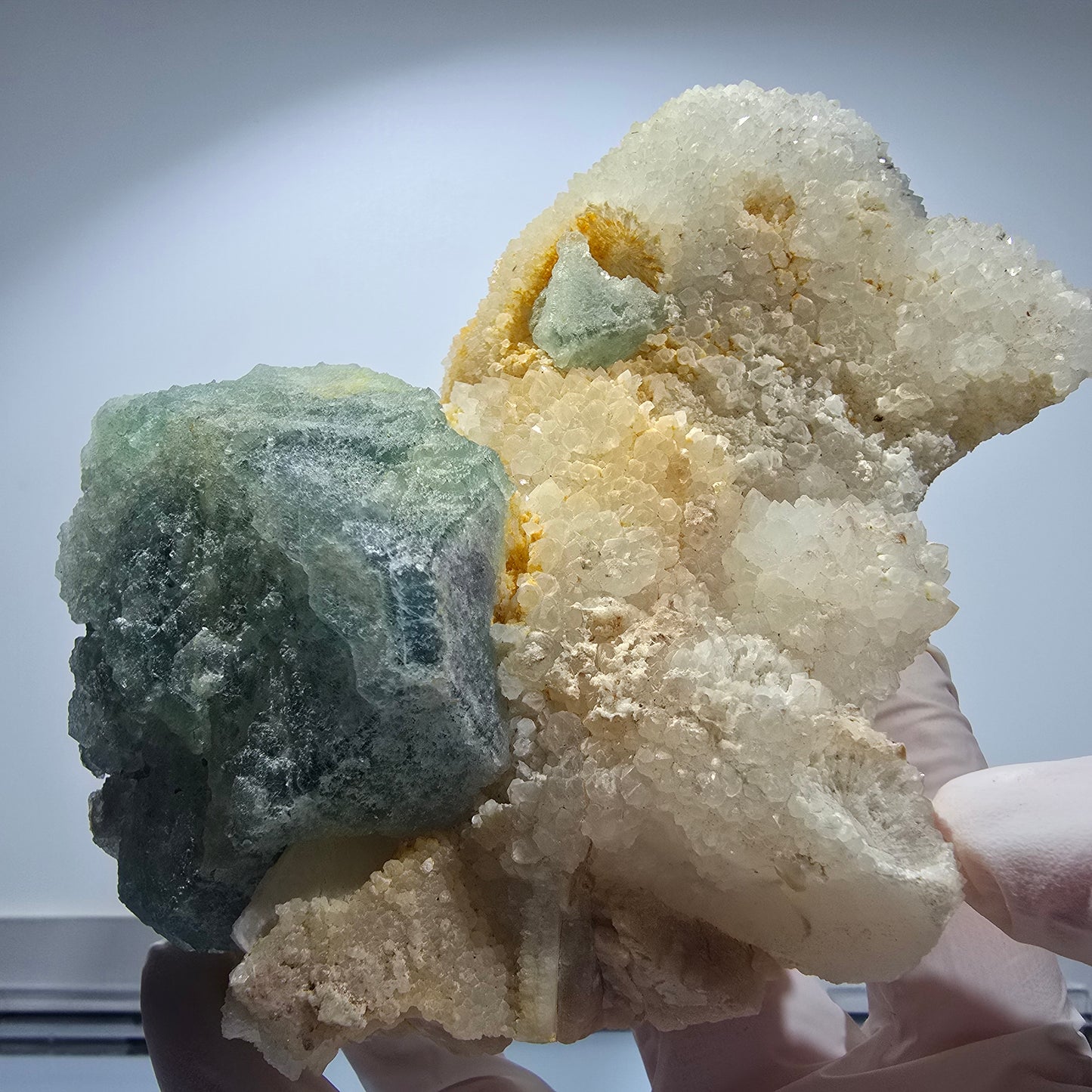 Große Phantom Fluorit, hexagonal, Quarz Stufe Omehane, Namibia 137*99*70mm #12678