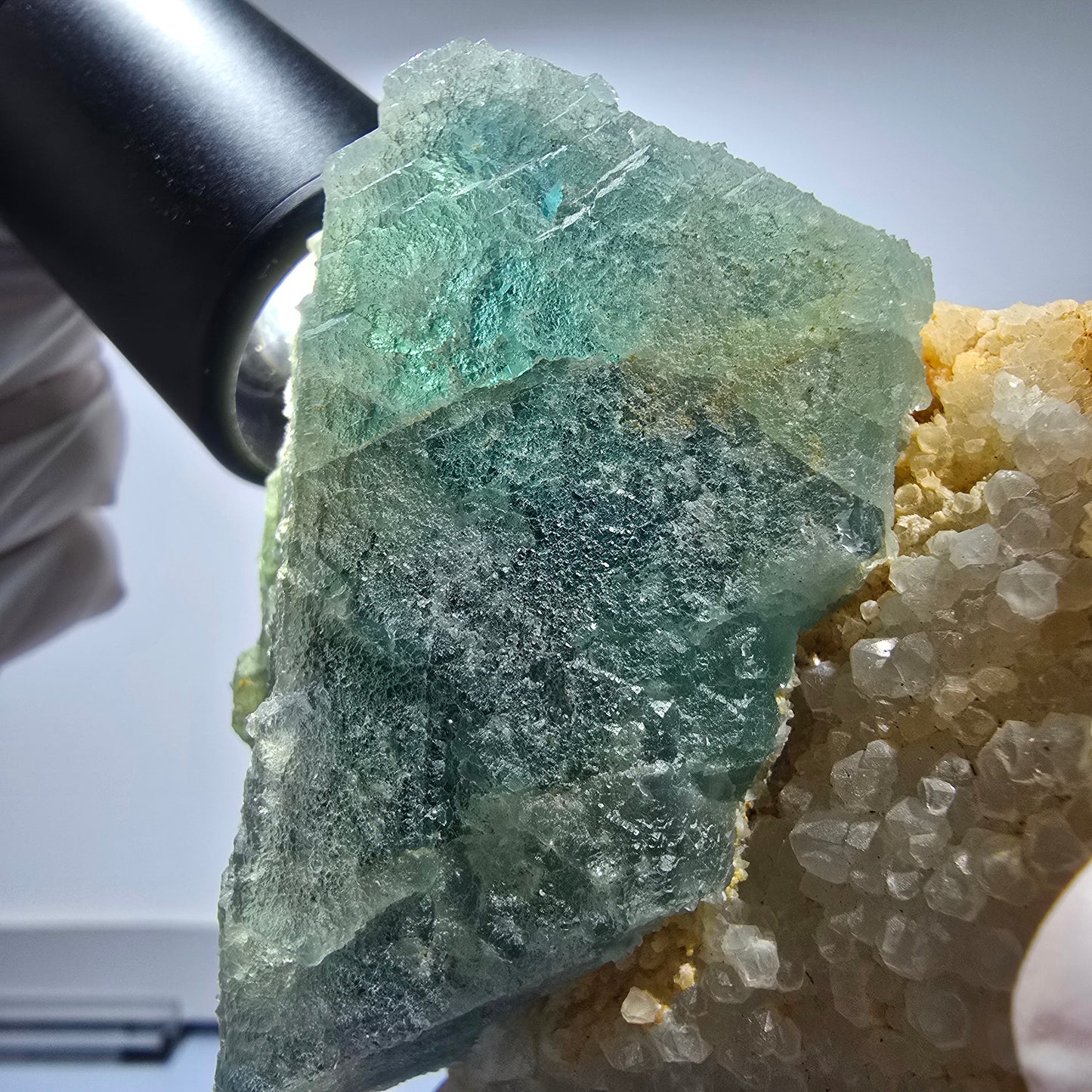 Große Phantom Fluorit, hexagonal, Quarz Stufe Omehane, Namibia 137*99*70mm #12678
