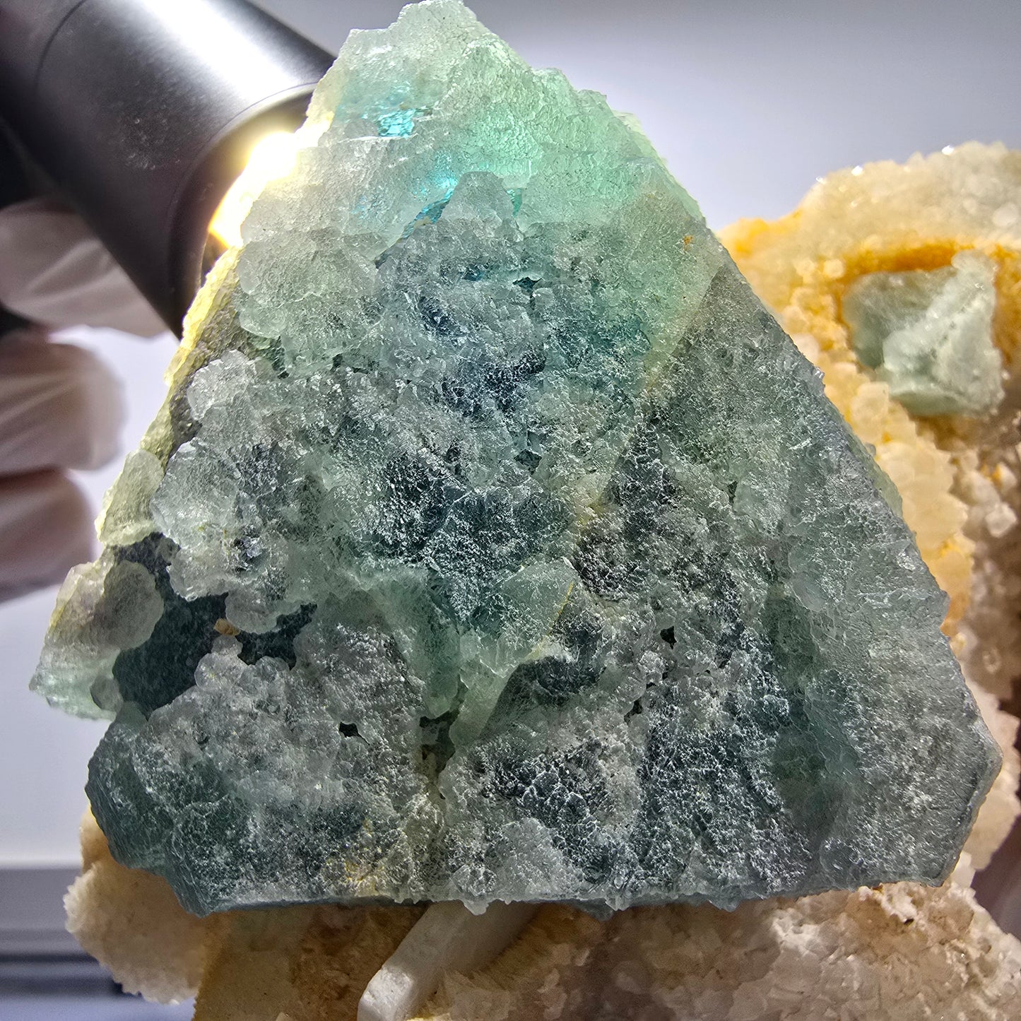 Große Phantom Fluorit, hexagonal, Quarz Stufe Omehane, Namibia 137*99*70mm #12678