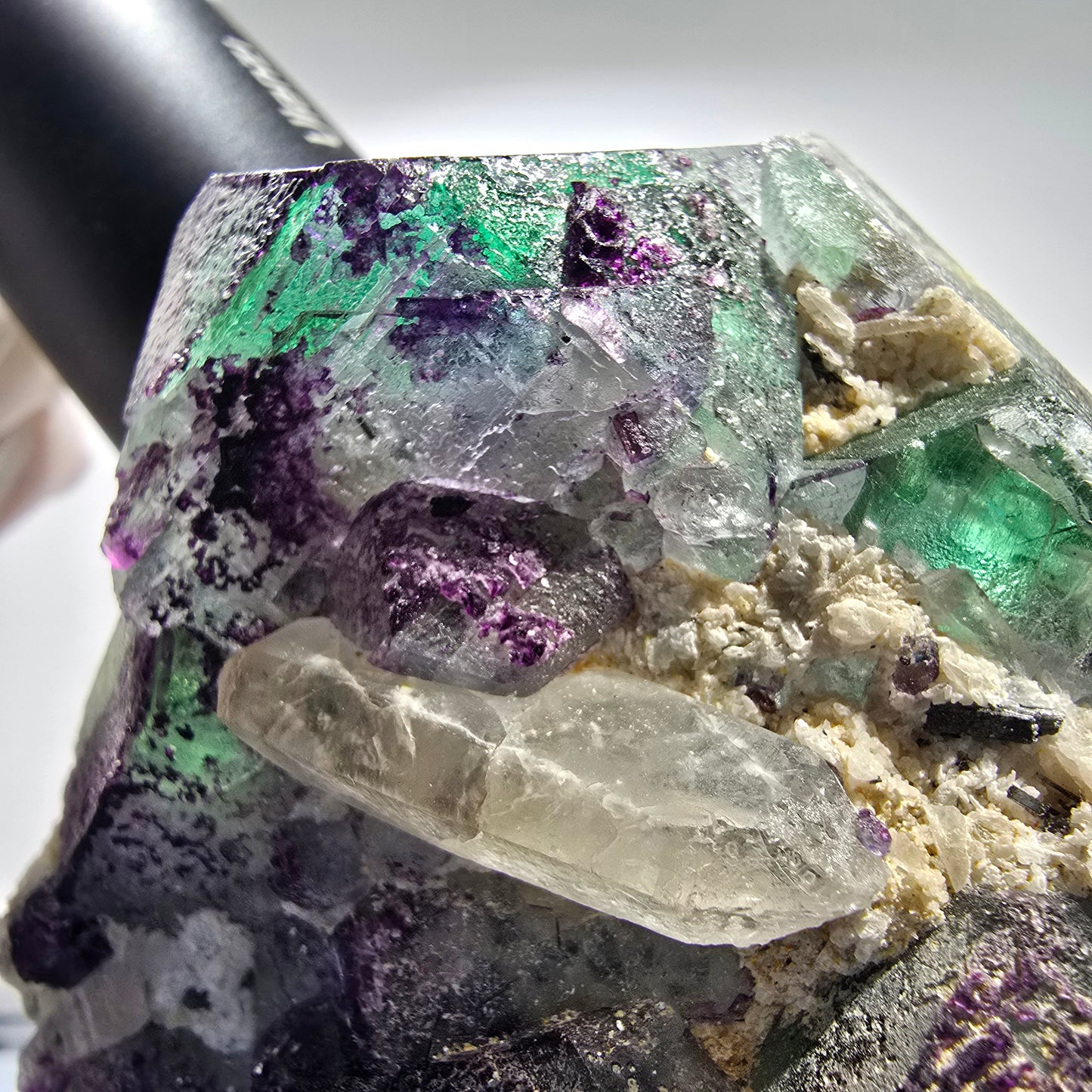 Große Fluorit, Rauchquarz, Schörl Turmalin, Hyalit, Muskovit Okorusu, Namibia 87*90*77mm #12679