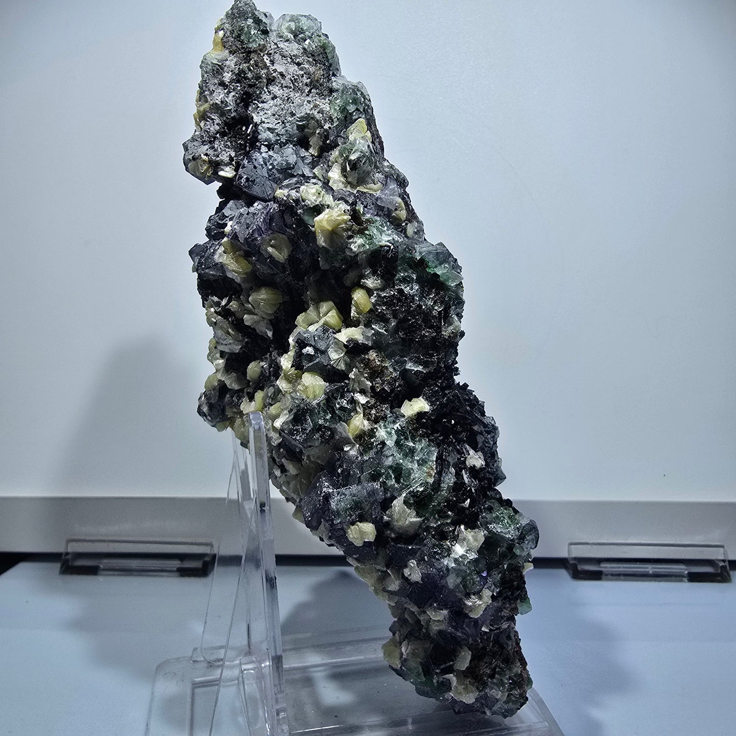 Fluorite XXL, quartz fumé, tourmaline schorl, hyalite, muscovite Erongo, Namibie 190*97*61mm #12686
