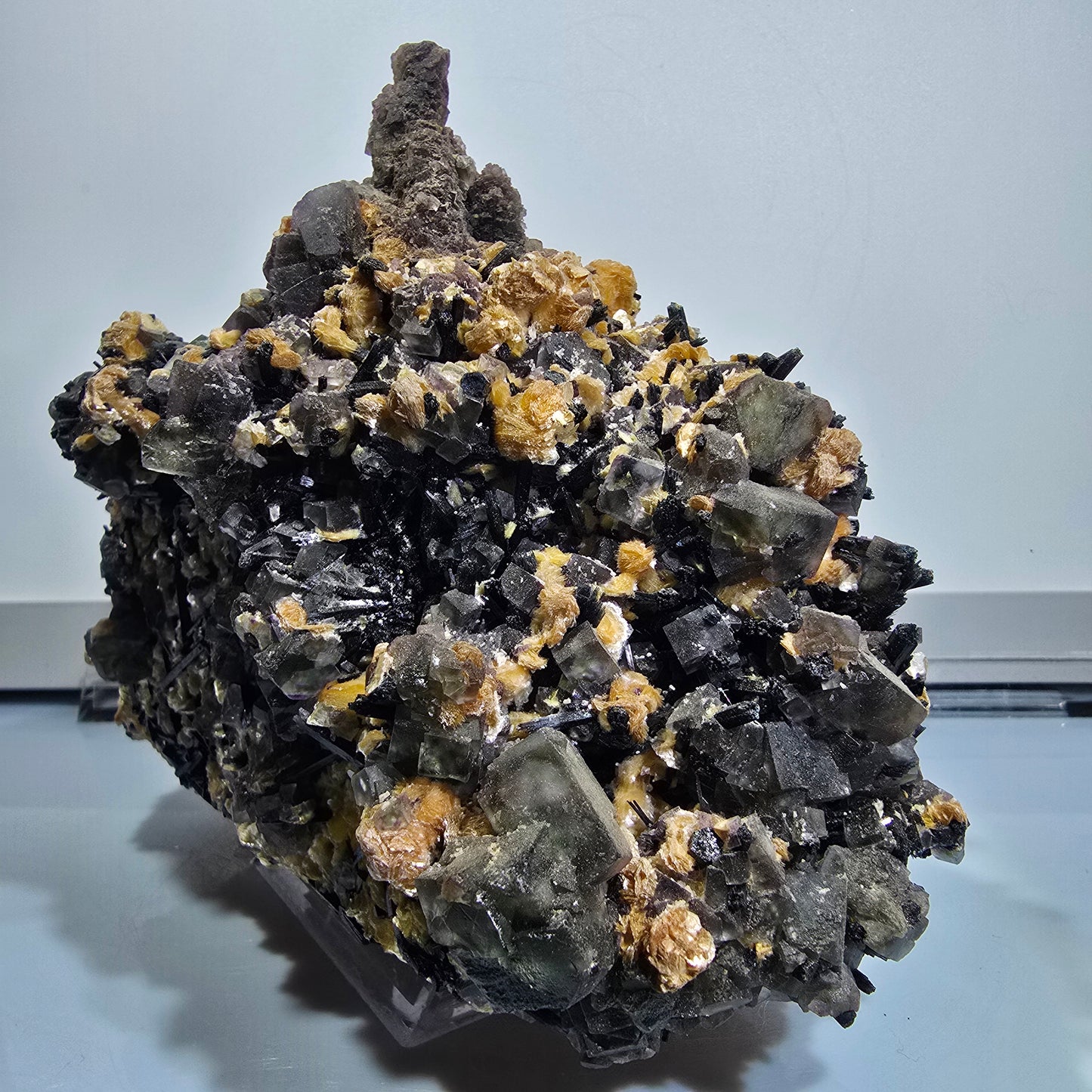 XXL Fluorite fantôme multicolore, Tourmaline schorl, Muscovite sur gangue Erongo, Namibie 151*86*131mm #12689