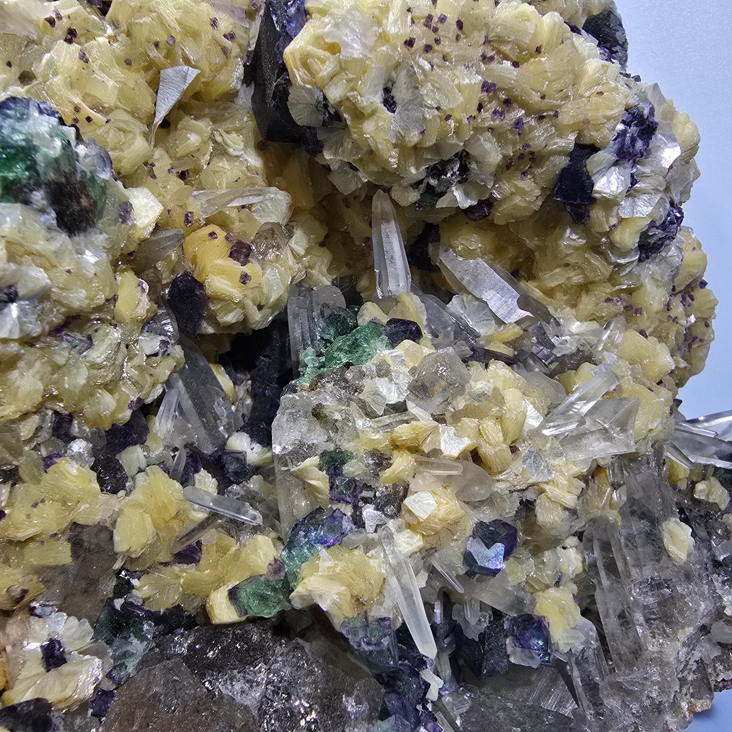 Fluorite XXL, Quartz fumé, Tourmaline Schorl, Hyalite, Muscovite Erongo, Namibie 231*200*100mm #12691