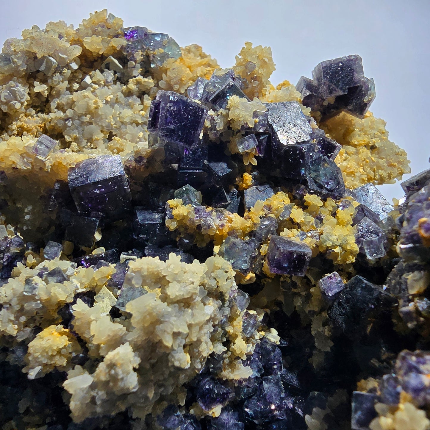 Cube de fluorine fantôme XXL, couche de quartz, violet vert Okorusu, Namibie 203*158*61mm #12692