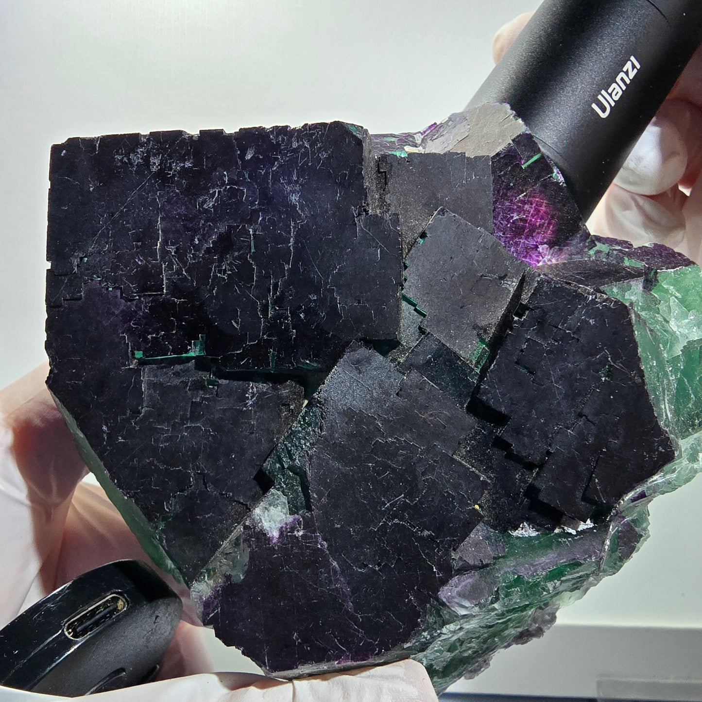 Grand spécimen de fluorite fantôme cubique, violet vert 11:11 Angel Pocket, Namibie 10*100*35mm #12695