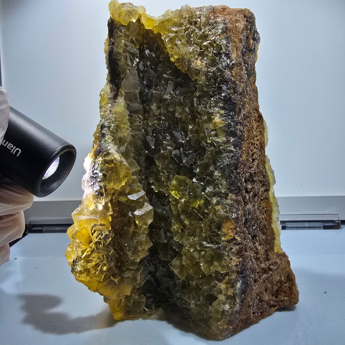Stade de cube de fluorine fantôme XXL, poche à miel jaune Okorusu Namibie 185*22*97mm #12701