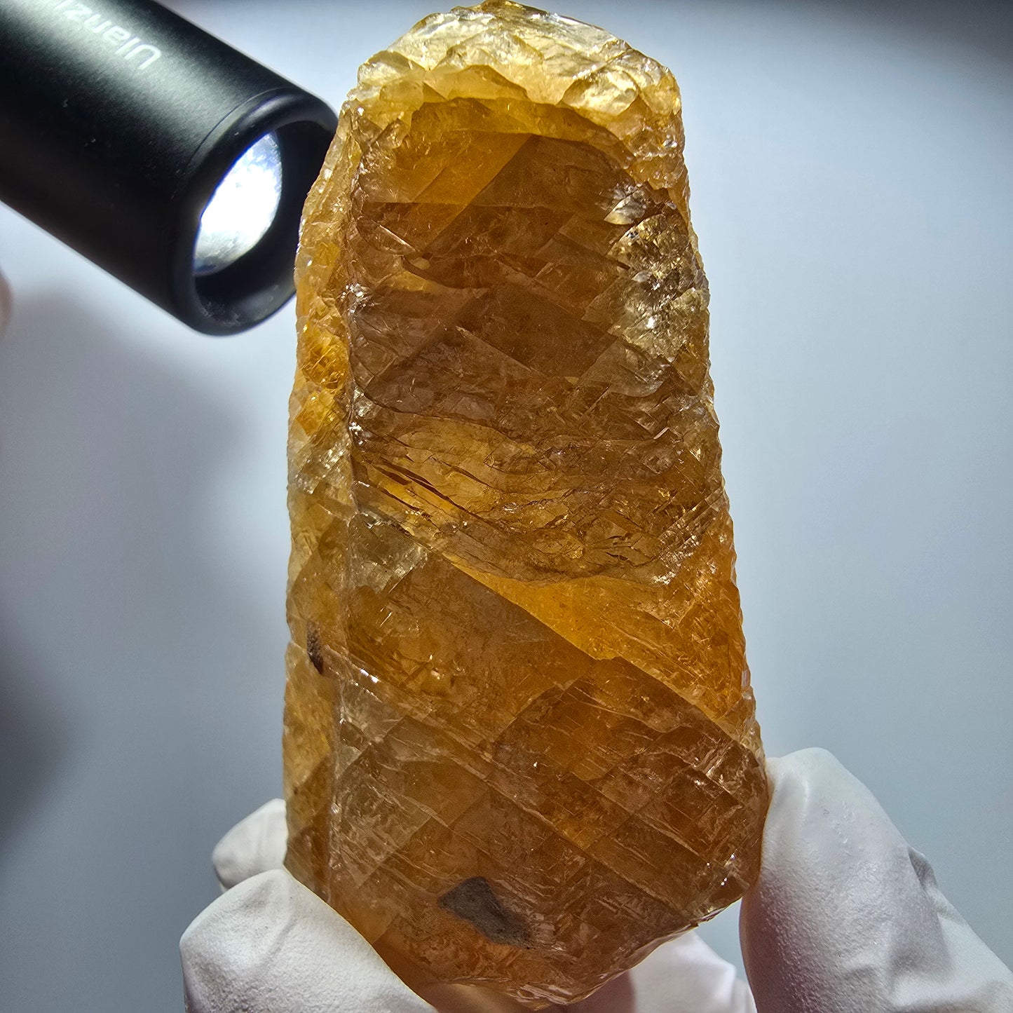 Natürlicher Honig Calcit Kristall, gelb orange Erongo, Namibia 80*39*34mm #12707