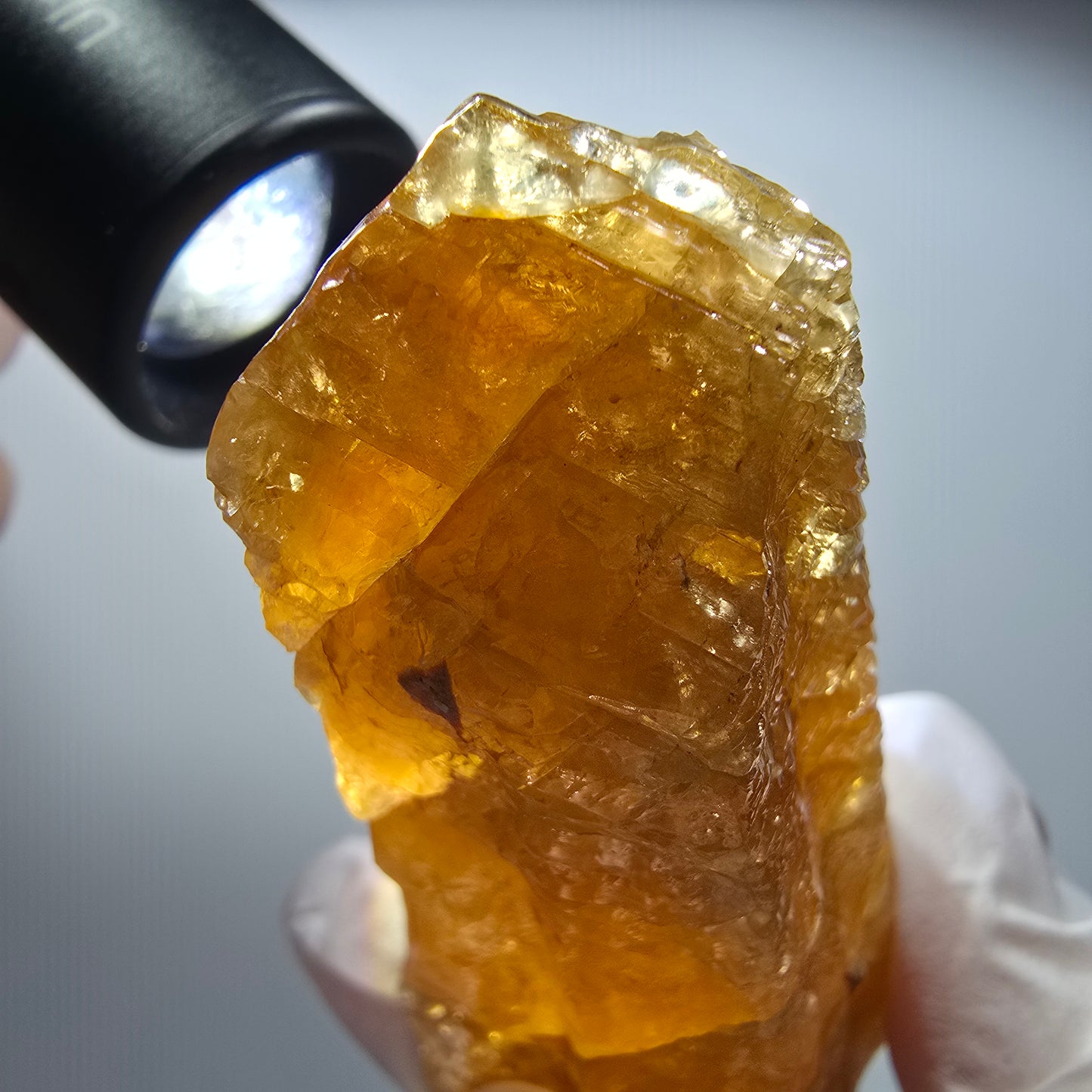 Natürlicher Honig Calcit Kristall, gelb orange Erongo, Namibia 80*39*34mm #12707