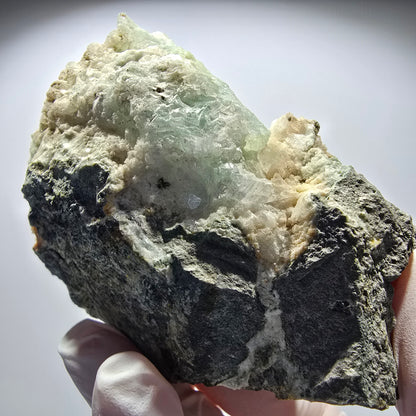Große Prehnit Kugel, Calcit Würfel, Quarz auf Matrix Stufe Goboboseb, Namibia 89*72*45mm #12716