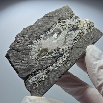 Große Prehnit Kugel, Calcit Würfel, Quarz auf Matrix Stufe Goboboseb, Namibia 91*49*38mm #12717