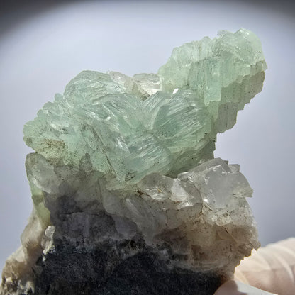 Prehnit Kugel, Calcit Würfel, Quarz auf Matrix Goboboseb, Namibia 73*45*22mm #12724