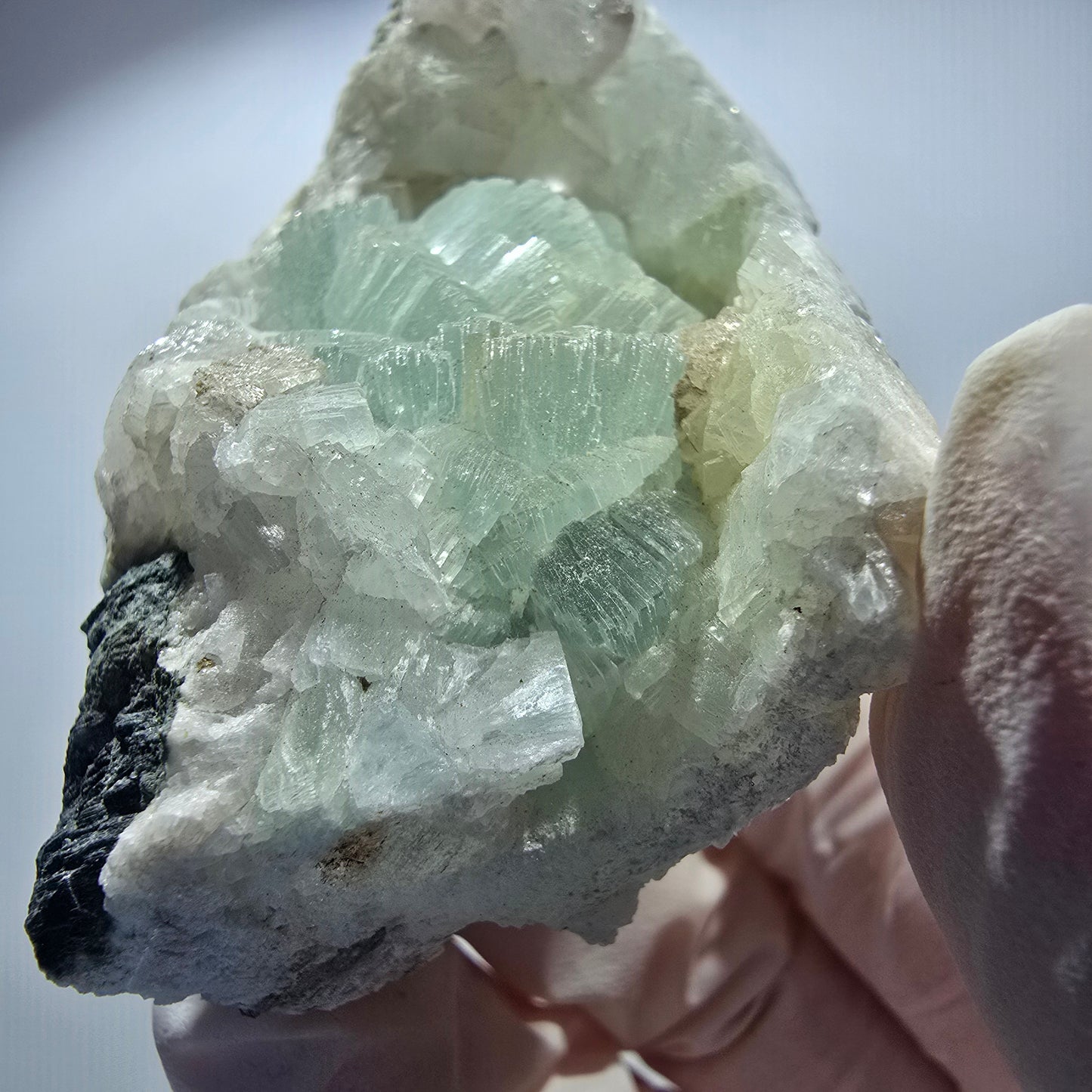 Prehnit, Calcit Würfel, Quarz auf Matrix Goboboseb, Namibia 67*32*28mm #12728