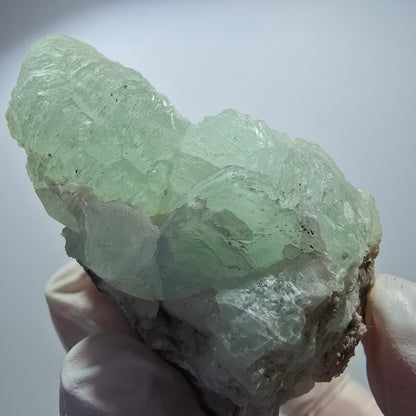 Prehnit Kugel, Quarz Spitzen auf Matrix Stufe Goboboseb, Namibia 71*48*37mm #12729