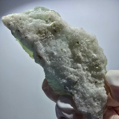 Prehnit Kugel, Quarz Spitzen auf Matrix Stufe Goboboseb, Namibia 77*33*28mm #12736