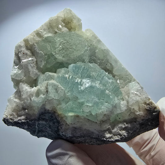 Prehnit Kugel, Quarz Spitzen auf Matrix Stufe Goboboseb, Namibia 68*52*38mm #12739