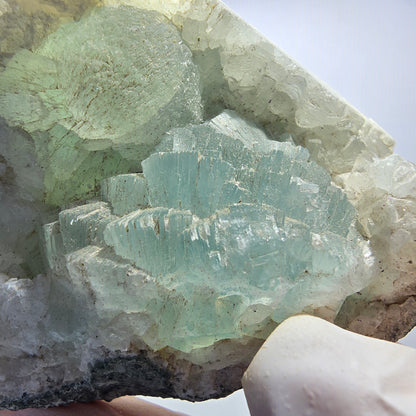 Prehnit Kugel, Quarz Spitzen auf Matrix Stufe Goboboseb, Namibia 68*52*38mm #12739