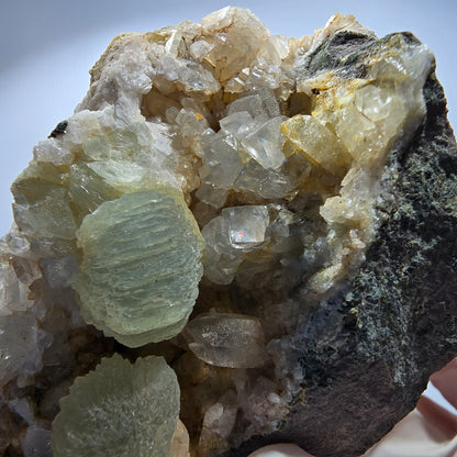 Prehnit Kugel, Calcit Würfel, Quarz auf Matrix Goboboseb, Namibia 82*52*30mm #12740