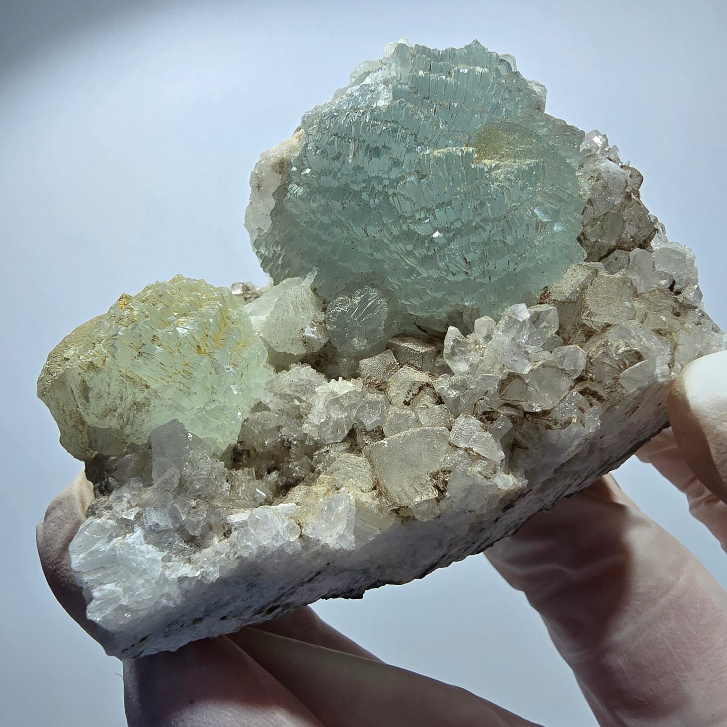 Prehnit Kugel, Calcit Würfel, Quarz auf Matrix Goboboseb, Namibia 68*51*44mm #12744