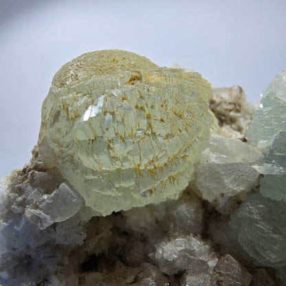 Prehnit Kugel, Calcit Würfel, Quarz auf Matrix Goboboseb, Namibia 68*51*44mm #12744