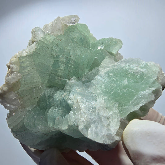 Prehnit Kugel, Quarz Spitzen auf Matrix Stufe Goboboseb, Namibia 66*50*38mm #12746
