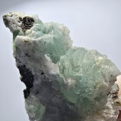 Prehnit Kugel, Calcit Würfel, Quarz auf Matrix Goboboseb, Namibia 88*51*28mm #12747