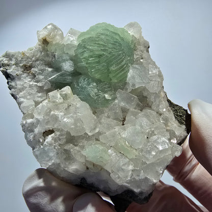 Prehnit Kugel, Calcit Würfel, Quarz auf Matrix Goboboseb, Namibia 66*46*43mm #12749