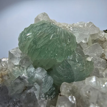 Prehnit Kugel, Calcit Würfel, Quarz auf Matrix Goboboseb, Namibia 66*46*43mm #12749