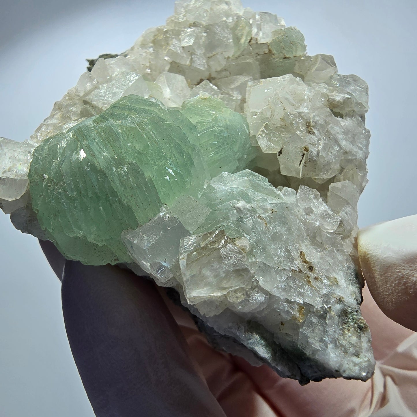 Prehnit Kugel, Calcit Würfel, Quarz auf Matrix Goboboseb, Namibia 66*46*43mm #12749