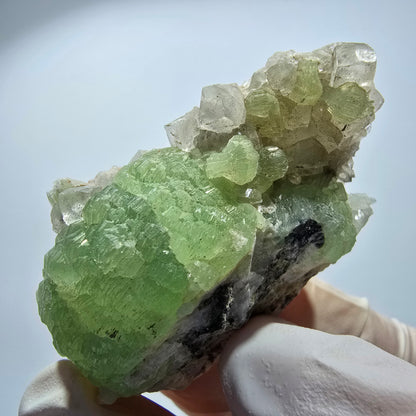 Prehnit Kugel, Calcit Würfel, Quarz auf Matrix Goboboseb, Namibia 51*35*20mm #12750