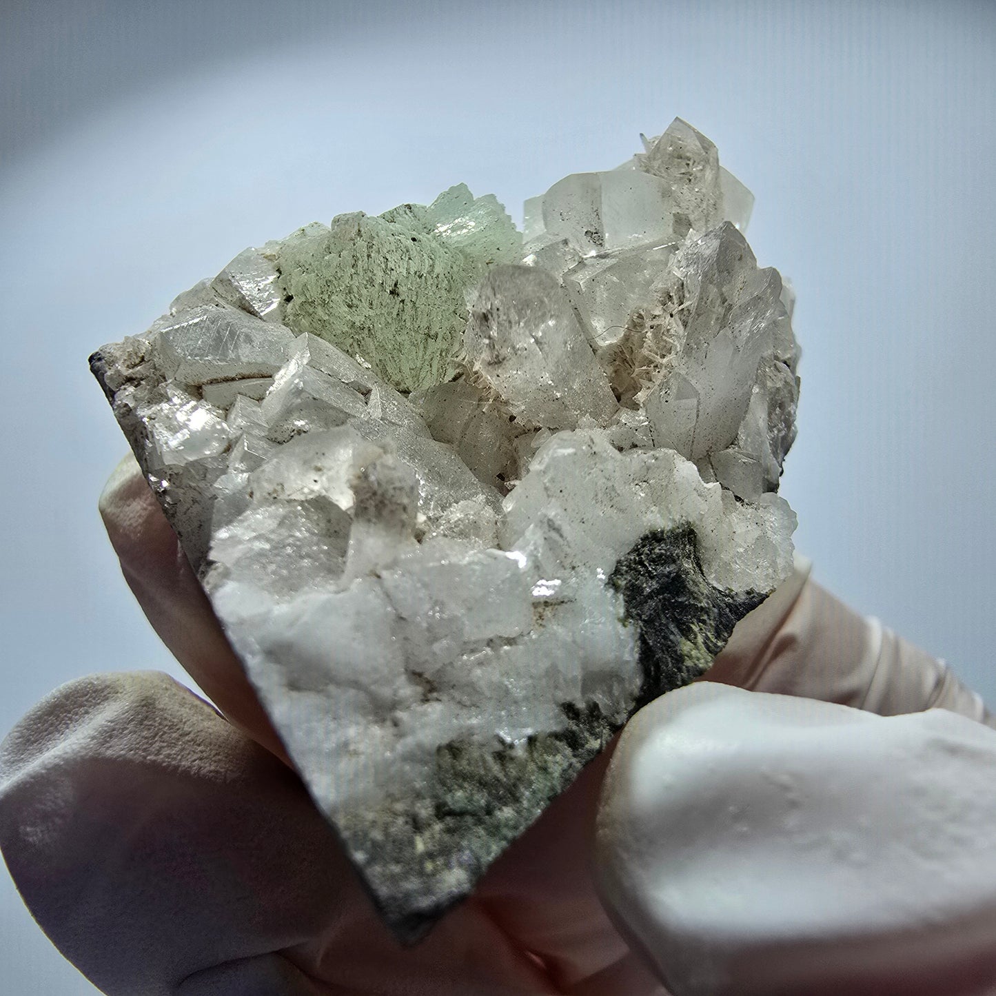 Prehnit Kugel, Calcit Würfel, Quarz auf Matrix Goboboseb, Namibia 44*28*28mm #12753
