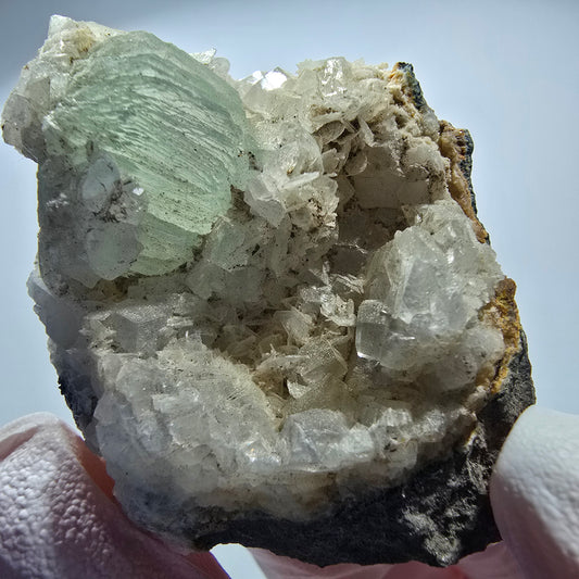 Prehnit Kugel, Calcit Würfel, Quarz auf Matrix Goboboseb, Namibia 59*38*26mm #12756